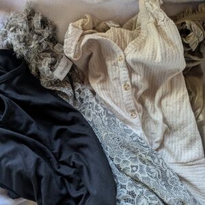 Bundle Of 4 Tops, Size 22W, Neutrals